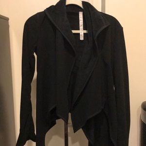 Lululemon black sweater